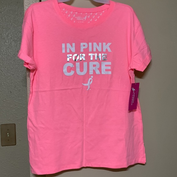 All for $15 size 12 shorts plus two tops size L (12-14) all NWT - Picture 5 of 14